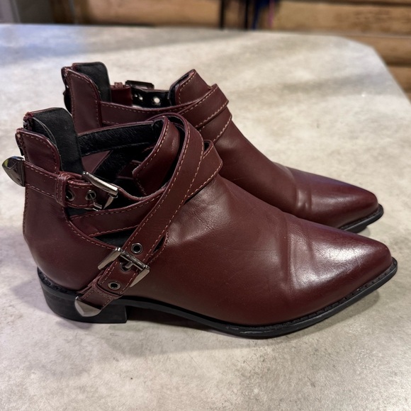 Woman’s Size 36 Pink Martini Booties - Picture 1 of 7